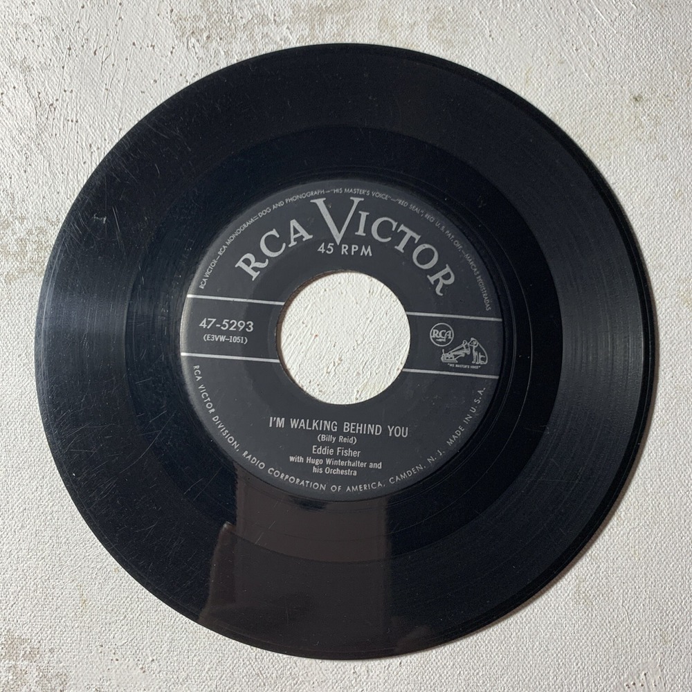 45 - Eddie Fisher: "Just Another Polka / I'm Walking Behind You" RCA Victor 1953